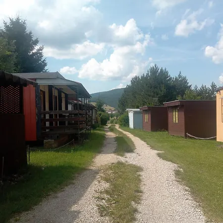 Cislo 9 Campsite